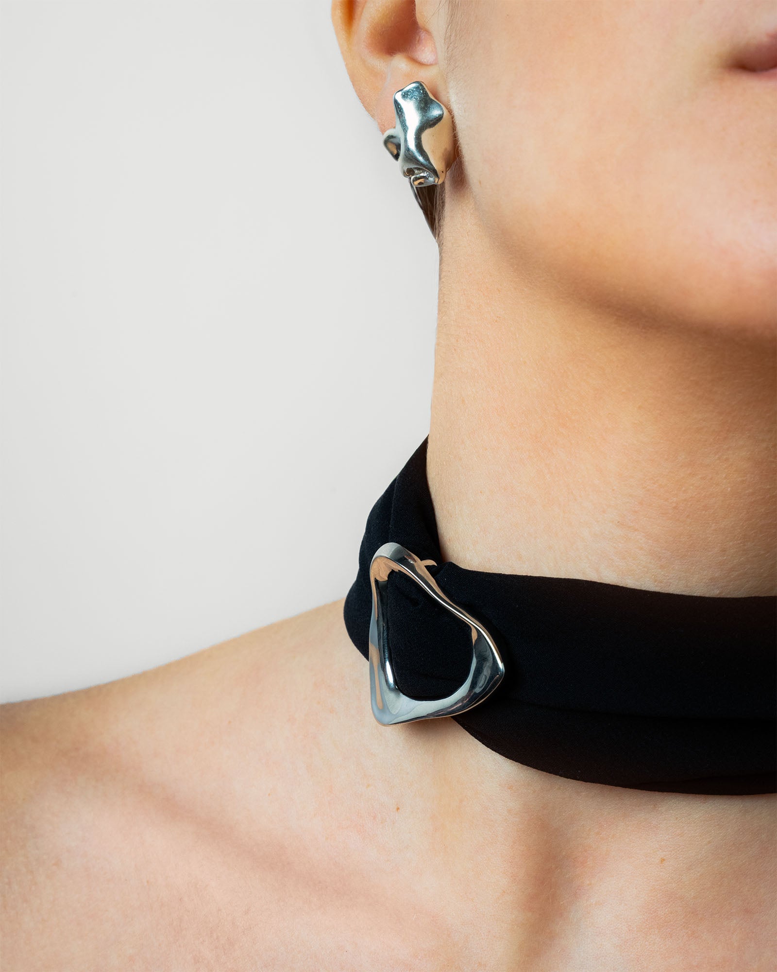 DAIMON BUCKLE · FIRST EDITION